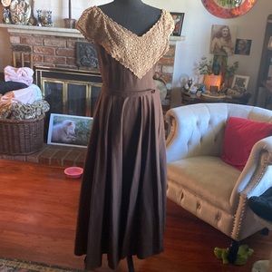Vintage 1950s full skirt dress